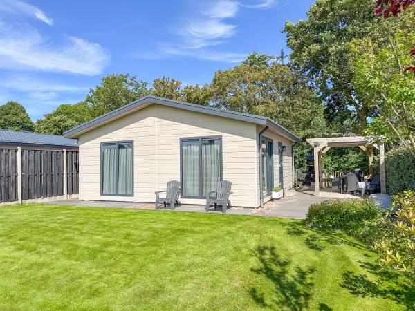 Villa photo 3