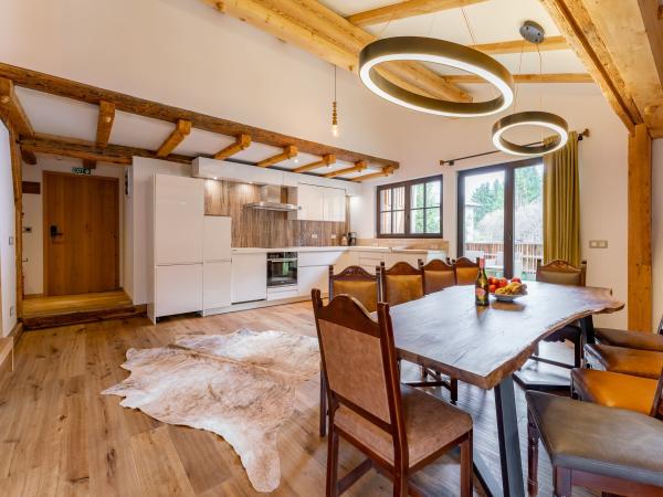 Villa photo 2