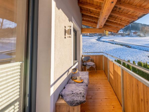 Villa photo 2