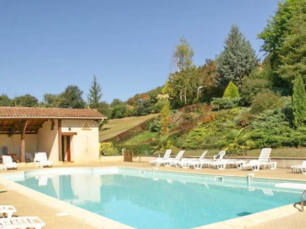 Villa photo 2