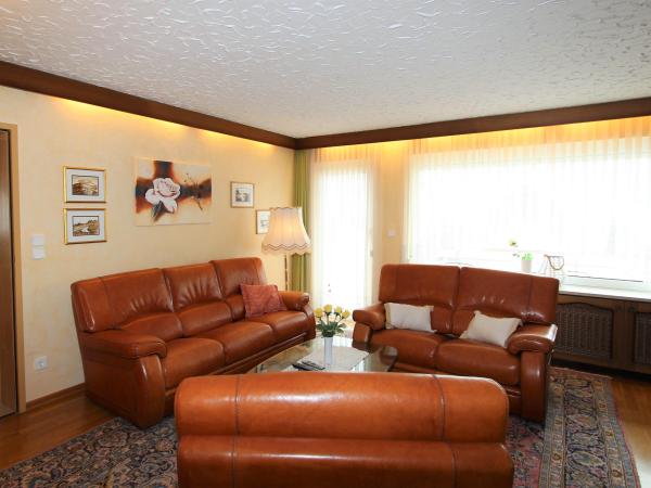 Villa photo 3