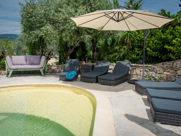 Villa photo 4