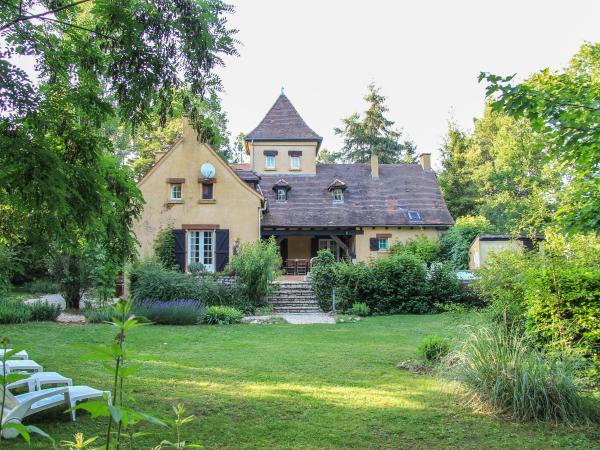 Villa photo 2