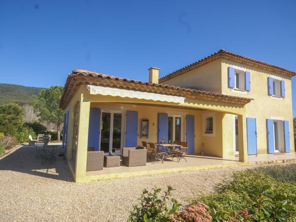 Villa photo 3