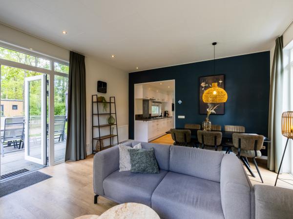 Villa photo 3