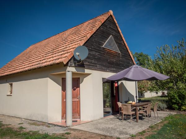 Villa photo 2