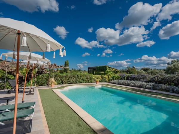 Villa photo 2