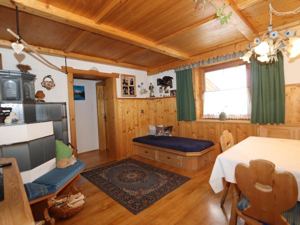 Villa photo 3