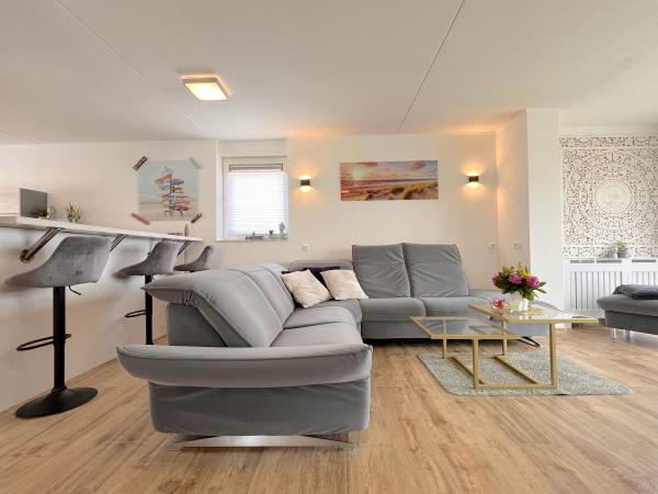Villa photo 4