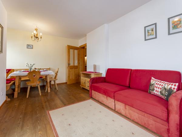 Villa photo 2