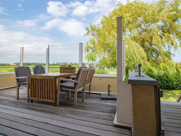 Villa photo 5