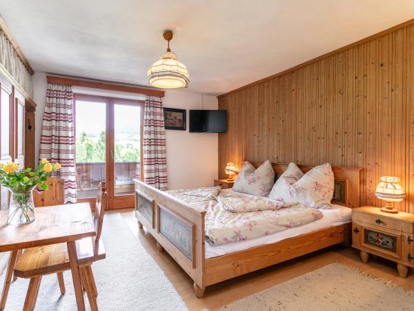 Villa photo 2