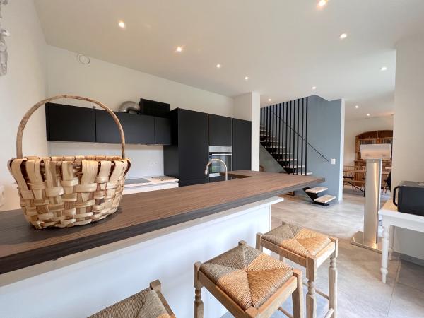 Villa photo 3