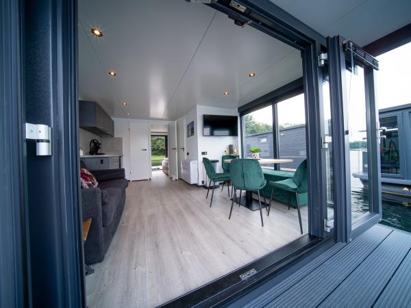 Villa photo 3