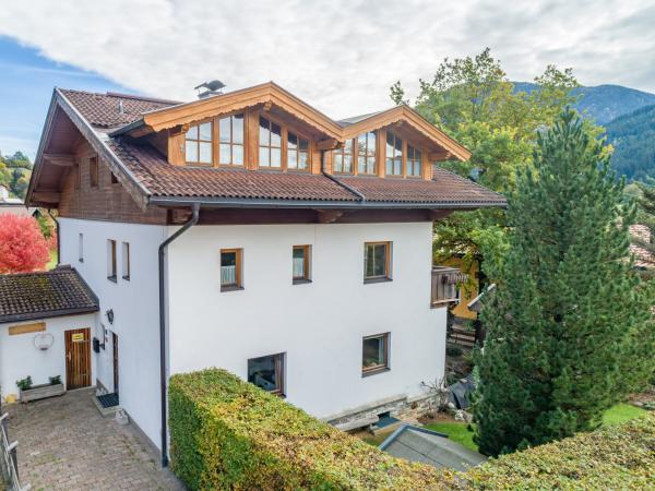 Villa photo 2