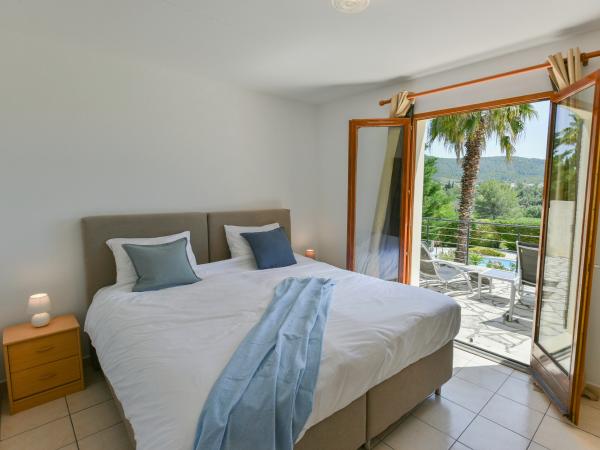 Villa photo 5