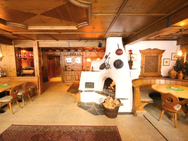 Villa photo 3