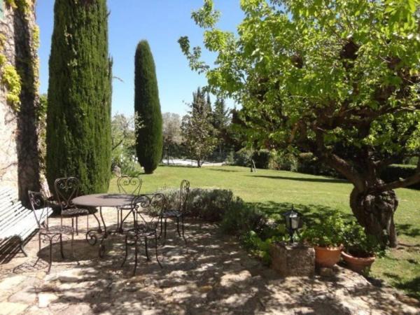 Villa photo 3
