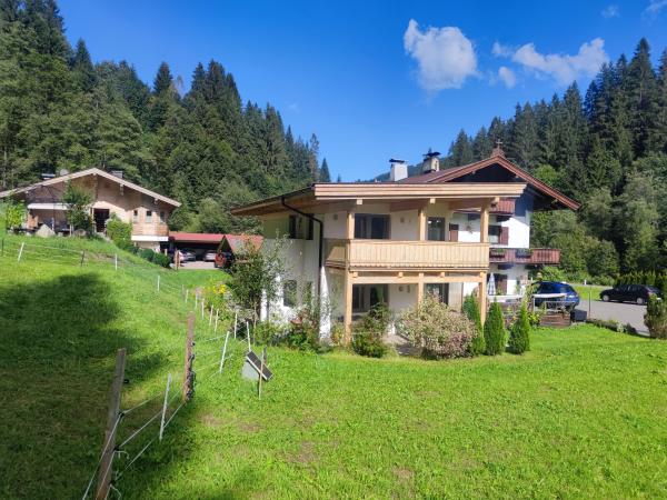 Villa photo 2
