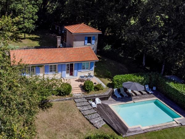 Villa photo 2