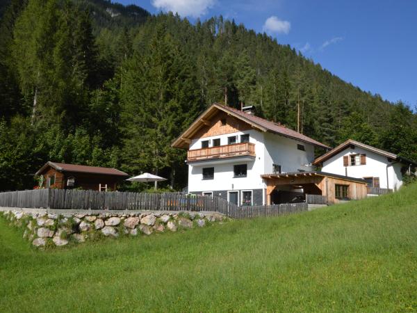 Villa photo 5