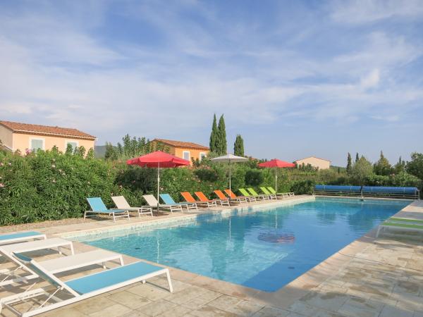 Villa photo 3