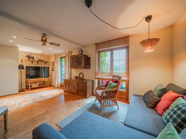 Villa photo 2
