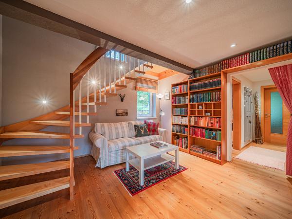 Villa photo 3