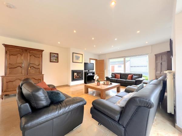 Villa photo 3