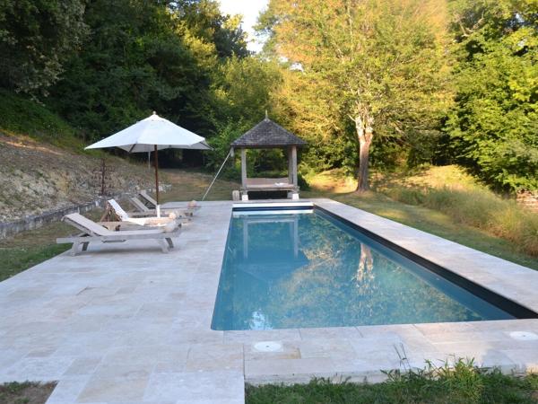 Villa photo 2