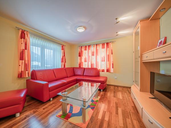 Villa photo 3