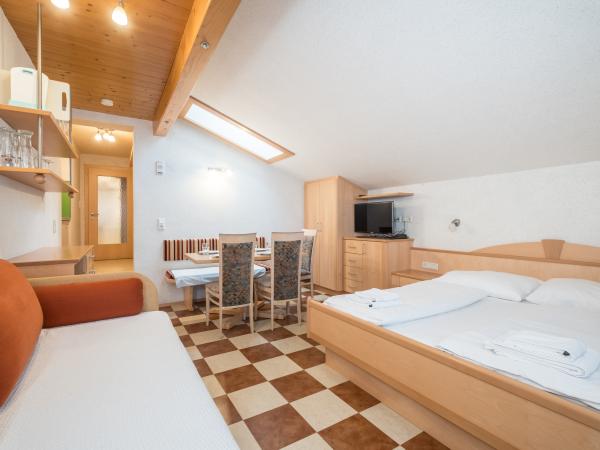 Villa photo 3