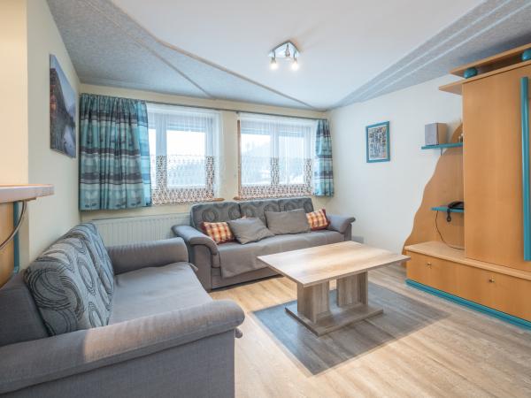 Villa photo 3