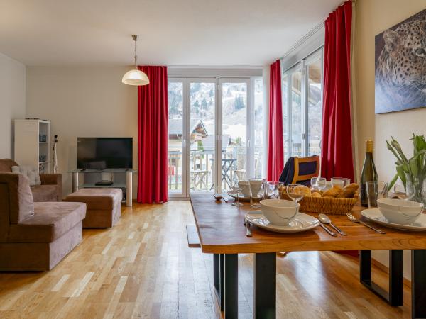 Villa photo 3