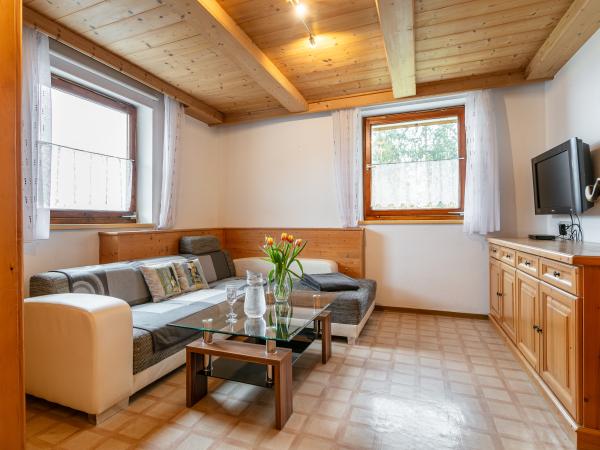 Villa photo 2