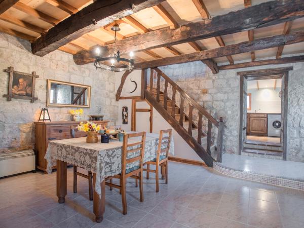 Villa photo 4