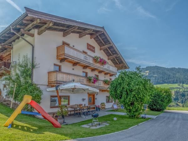 Villa photo 3