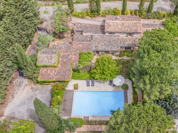 Villa photo 3