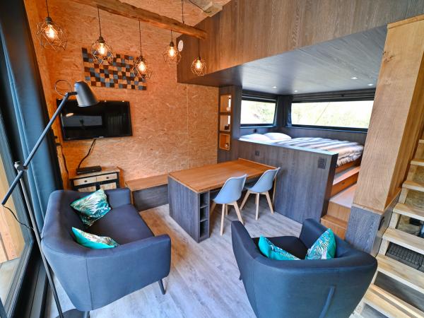 Villa photo 3