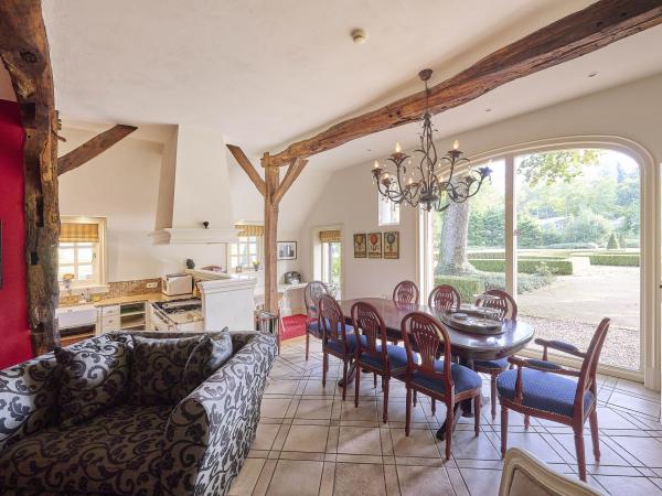 Villa photo 4