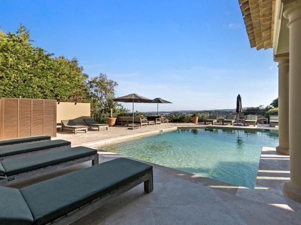 Villa photo 4