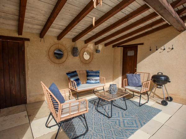 Villa photo 2