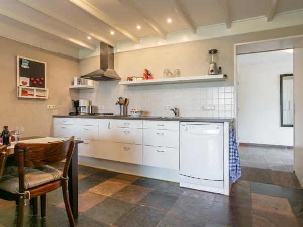 Villa photo 5