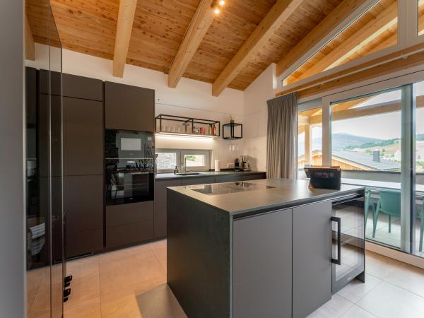 Villa photo 3