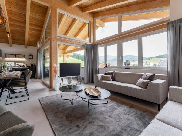Villa photo 2