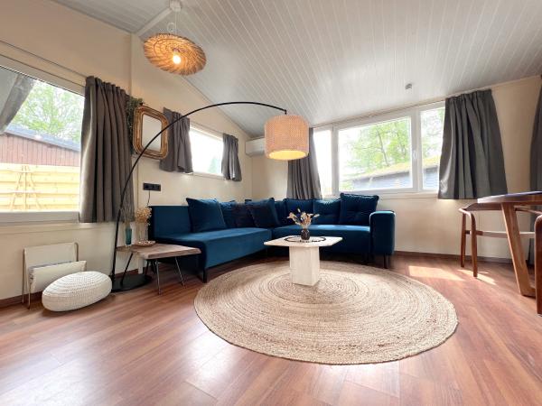 Villa photo 2