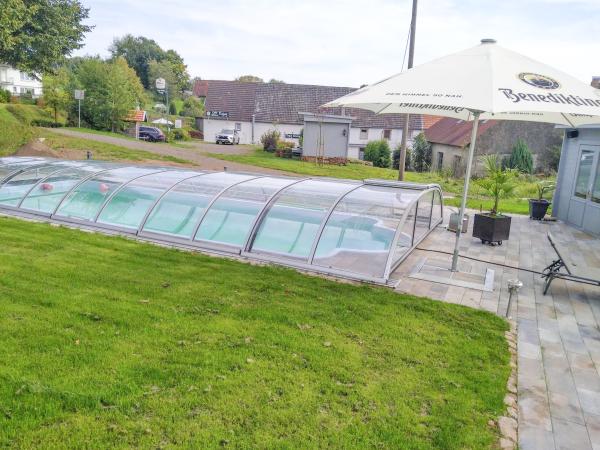 Villa photo 2