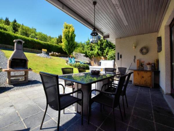 Villa photo 3