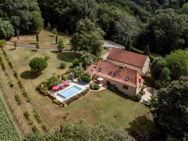 Villa photo 2