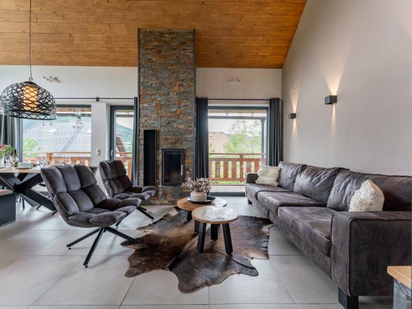 Villa photo 3